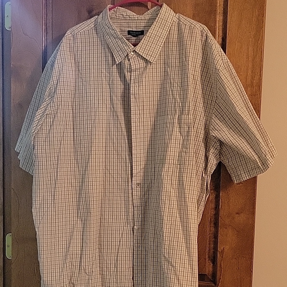 Van Heusen 3XLT plaid collared short sleeve shirt